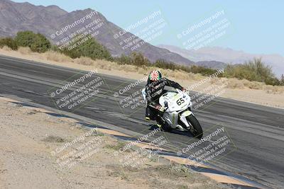 media/Dec-01-2025-Moto Forza (Mon) [[2daa91e15f]]/2-Intermediate Group/Session 4 (Turn 10 Inside)/